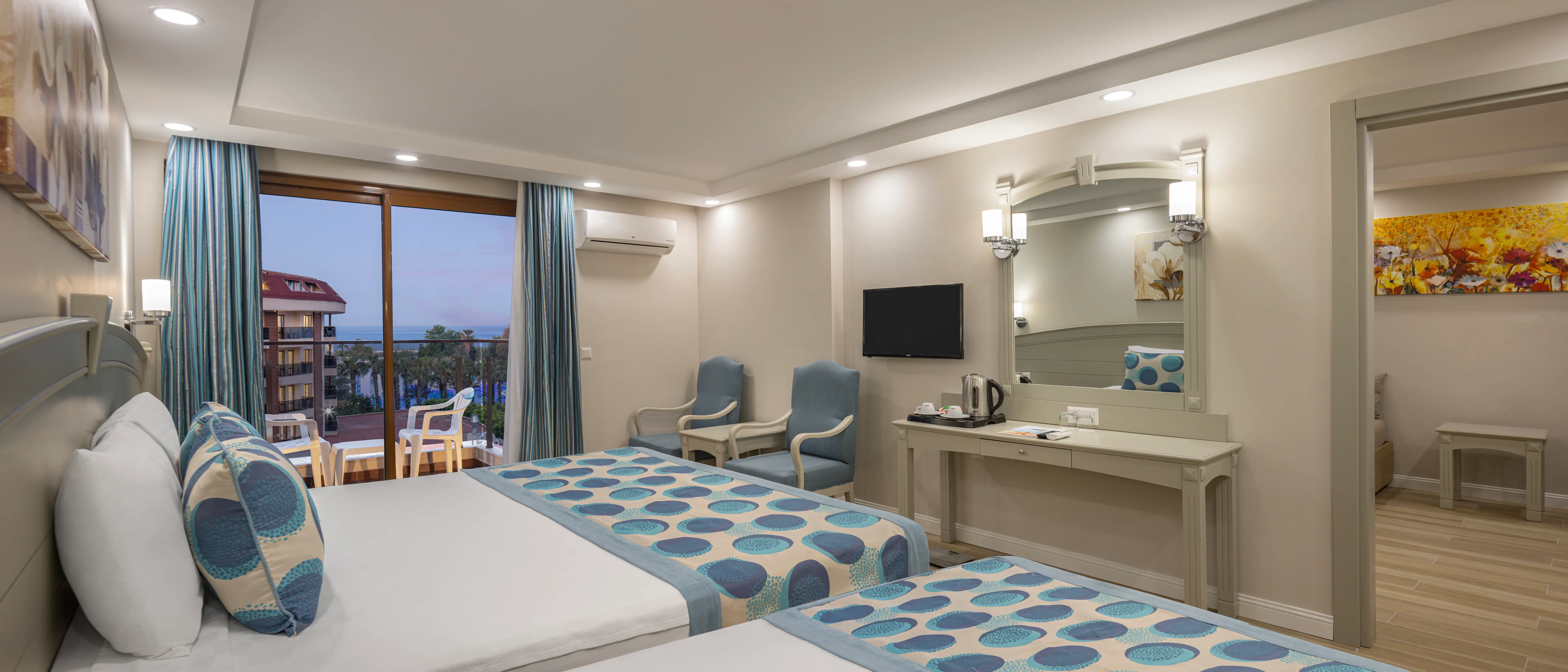 Standard Family Room Sea View